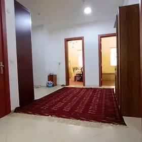 Подвойская 5эт 3 ком 130м²