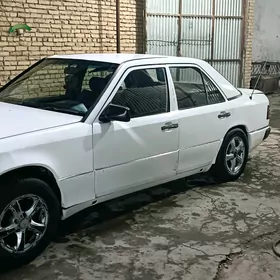 Mercedes-Benz 230E 1991