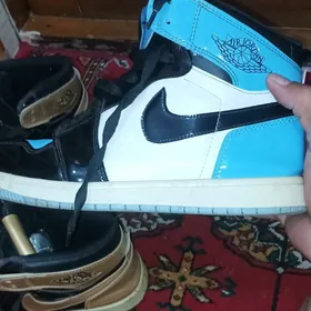AIR JORDAN