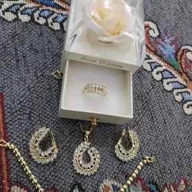 ovadan komplekt renki zolotist