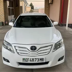 Toyota Camry 2010