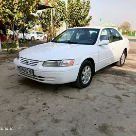 Toyota Camry 1999