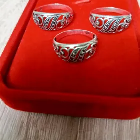 Kümüş ýüzük hem halka