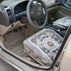 Nissan Maxima 2003