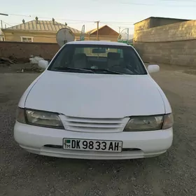Nissan Sunny 1999
