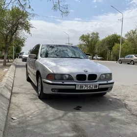 BMW E39 2000