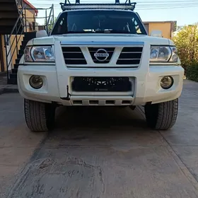 Nissan Patrol 2002