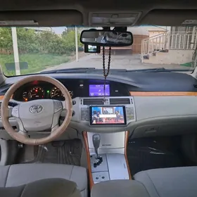Toyota Avalon 2005