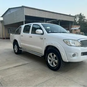Toyota Hilux 2011
