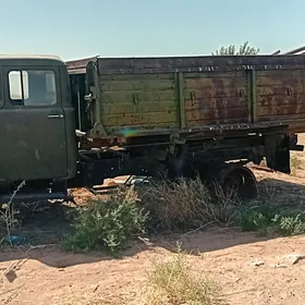 Zil 157 2000