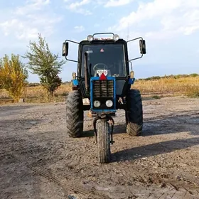 MTZ 80 2002