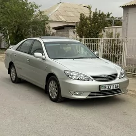Toyota Camry 2005