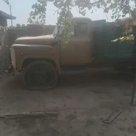 Gaz 52 1982