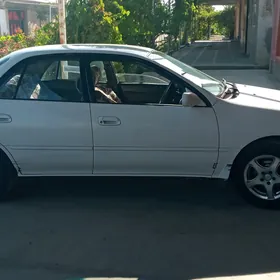 Toyota Carina 1992