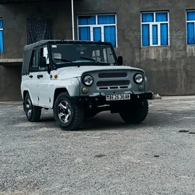UAZ 469 2002