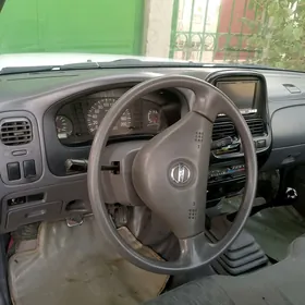 Nissan Navara 2008