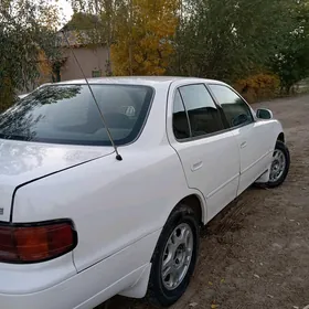 Toyota Camry 1992