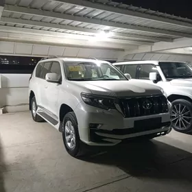 Toyota Land Cruiser Prado 2023