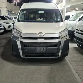 Toyota Hiace 2021