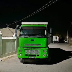 Ford Cargo 3535D 2013