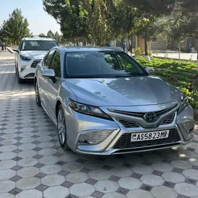 Toyota Camry 2022