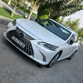 Lexus ES 350 2023