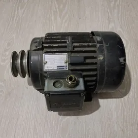 dwigitel mator матор