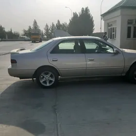 Toyota Camry 1998