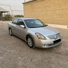 Nissan Altima 2009