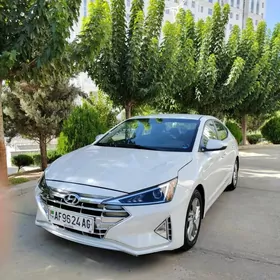 Hyundai Elantra 2020