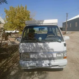 Toyota Hiace 1988