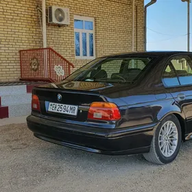 BMW E39 1998