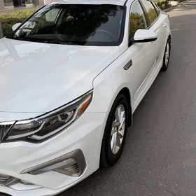 Kia Optima 2019
