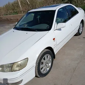 Toyota Camry 2001