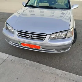 Toyota Camry 2000