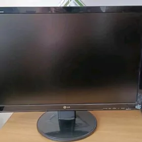 Монитор LG