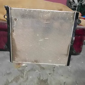 Radýatyr tayota prada