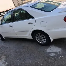Toyota Camry 2004