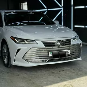 Toyota Avalon 2018