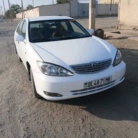 Toyota Camry 2004