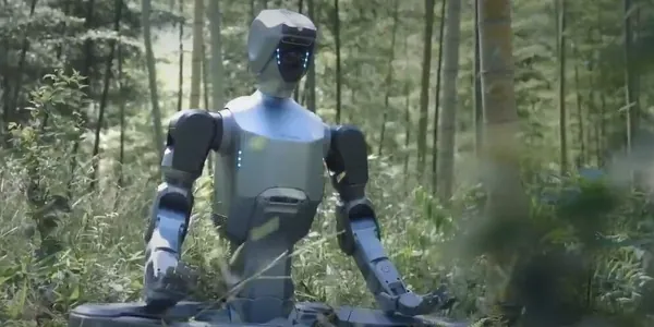 Китайская Deep Robotics показала «непромокаемого» гуманоидного робота DR02