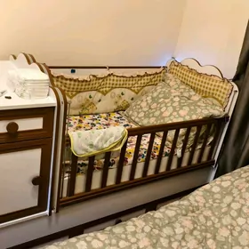 детская кроватка