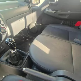 Kia Bongo 2018