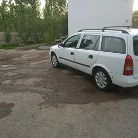 Opel Astra 2000