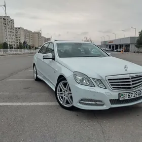 Mercedes-Benz E350 2011
