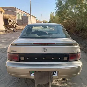 Toyota Camry 1992