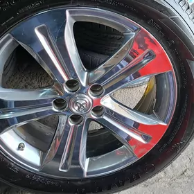 Highlander hrom Diska