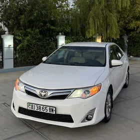 Toyota Camry 2013