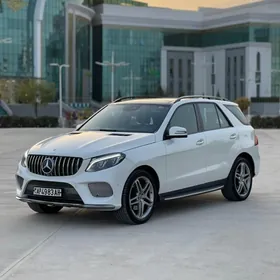 Mercedes-Benz GLE-Class 2017