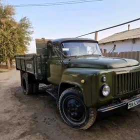 Gaz 52 1982